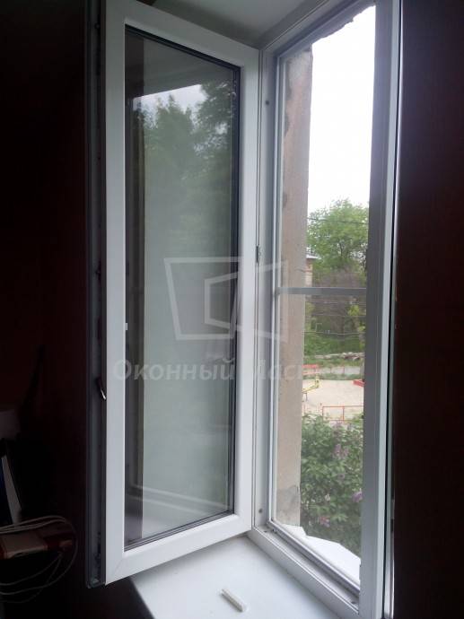 Замена уплотнителя на окне [улица Маршала Еременко, 108]